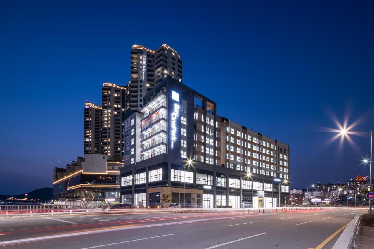Bayone Park Apartment Yeosu Exterior photo