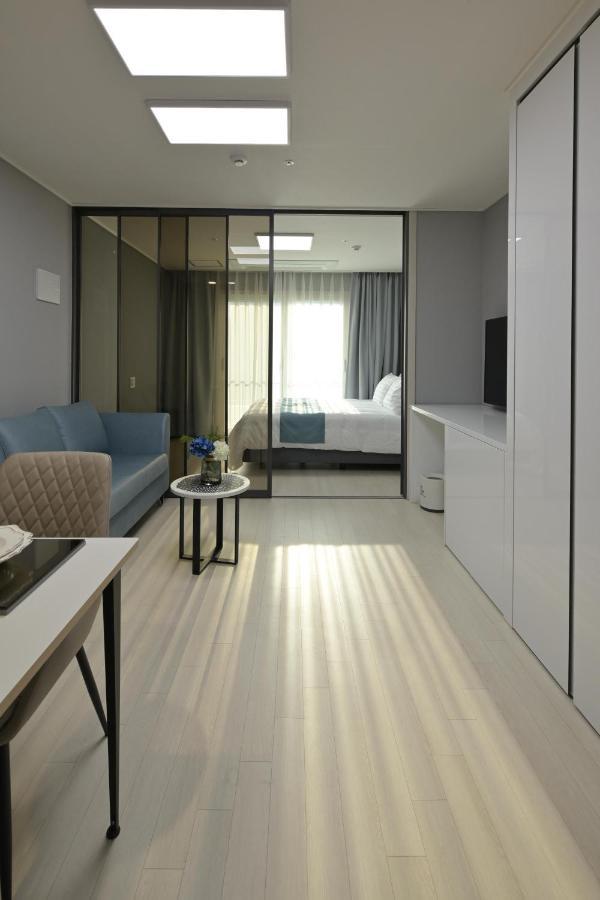 Bayone Park Apartment Yeosu Exterior photo