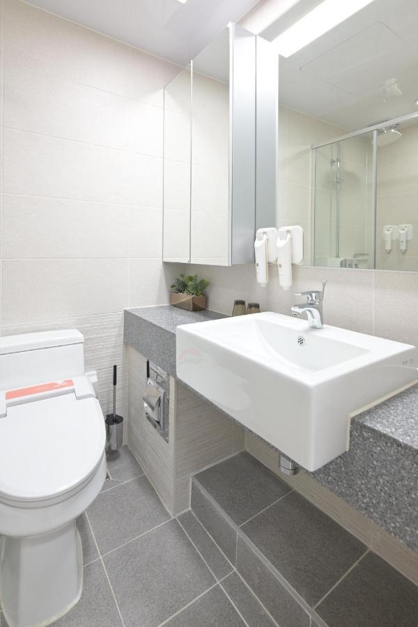 Bayone Park Apartment Yeosu Exterior photo