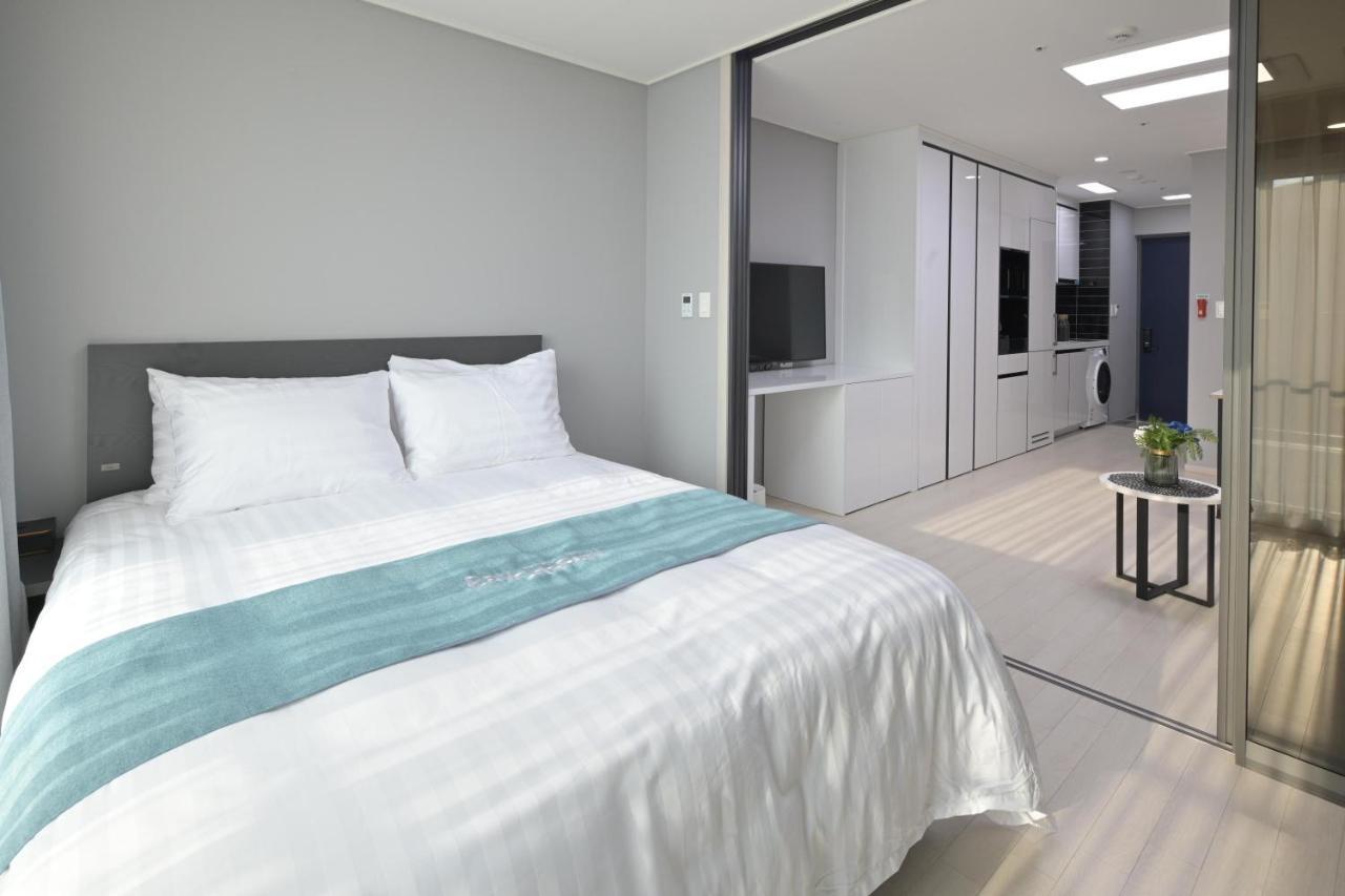 Bayone Park Apartment Yeosu Exterior photo